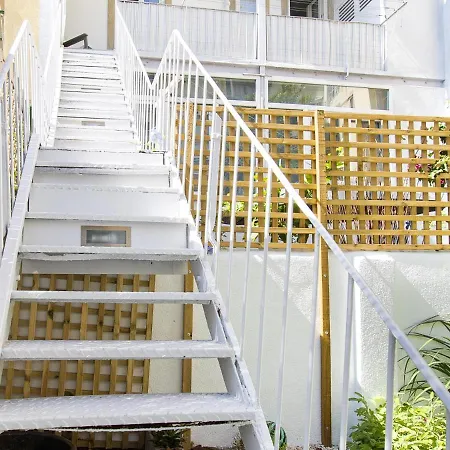 شقة Alcantara Lovely Green Terrace 2 Bdr Apt With Ac