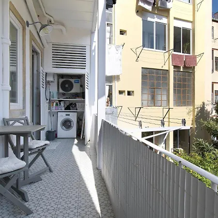 شقة Alcantara Lovely Green Terrace 2 Bdr Apt With Ac Lisboa