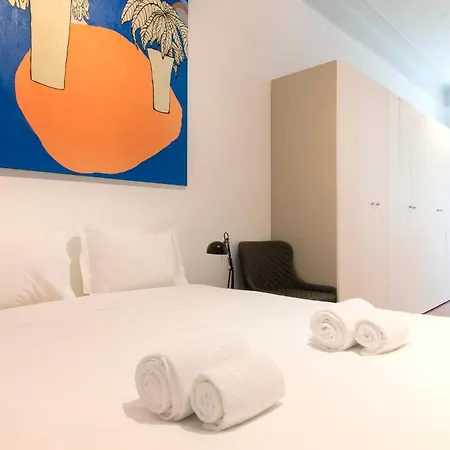 Alcantara Lovely Green Terrace 2 Bdr Apt With Ac *